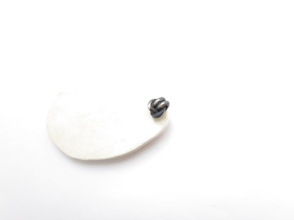 ROUND KNOT EARRINGS