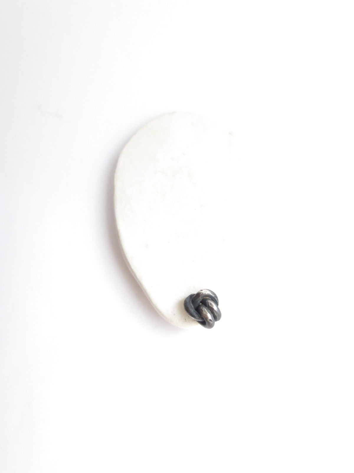 ROUND KNOT EARRINGS