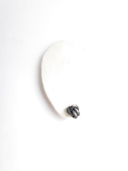 ROUND KNOT EARRINGS