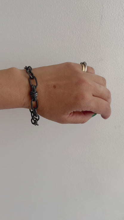 DOUBLE STRAND KNOT BRACELET