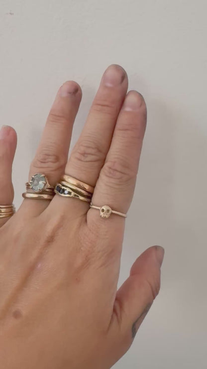 14K GOLD SKULL RING